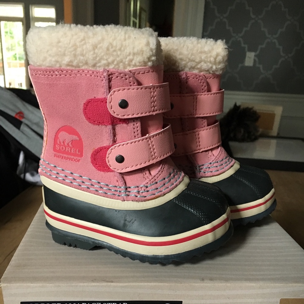 Pink toddler Sorel 1964 Pac Strap boots
